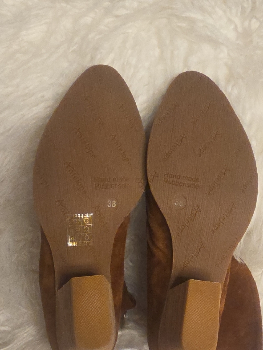 Antelope Brown Suede Ruffled Ankle Bootie Size 38 EU 2.5 Inches Heel NWOT - Picture 13 of 15